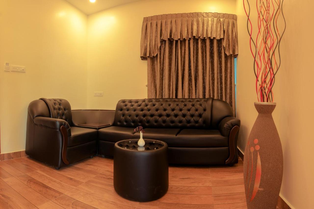 Hormuz Inn Kolattupuzha Zewnętrze zdjęcie